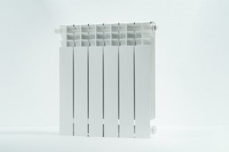 Радиатор биметаллический с нижним подключением STOUT TITAN VENTIL 500 6 секций